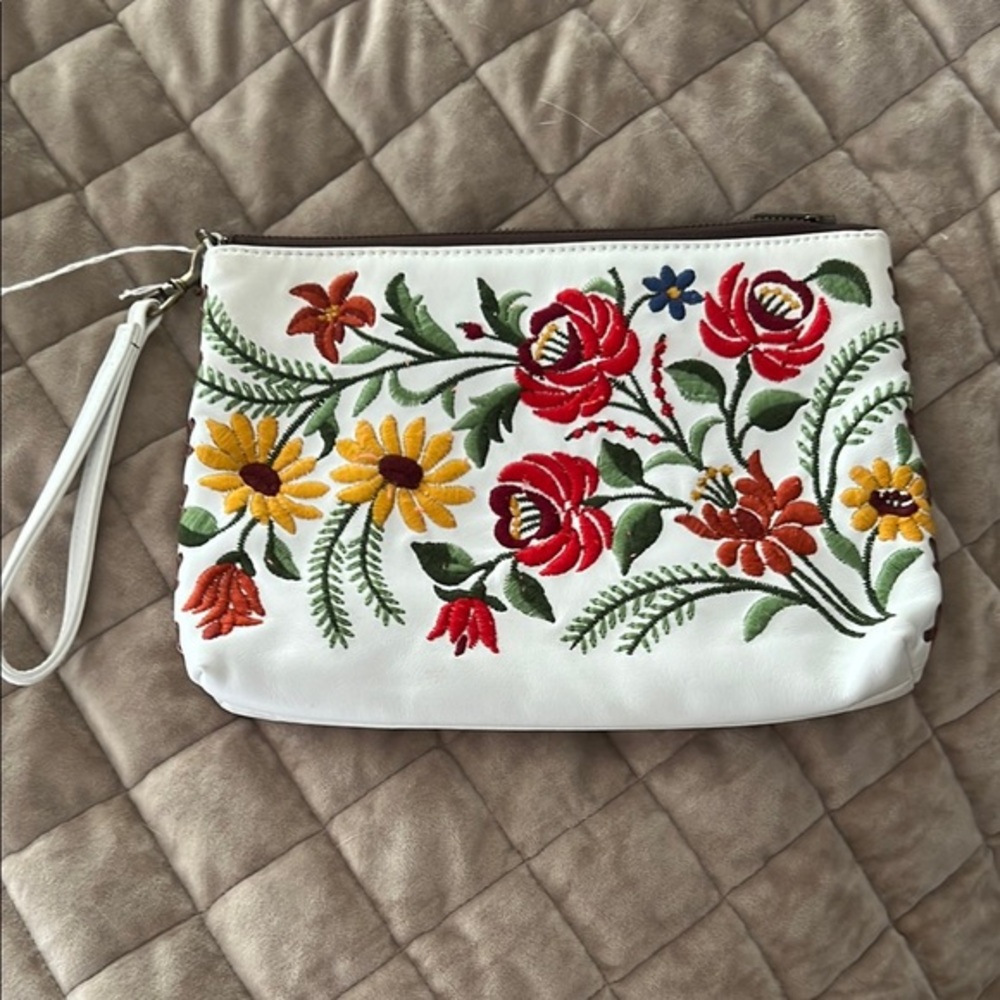 Isabella Fiore Floral Embroidered White Clutch Pochette Wristlet bag